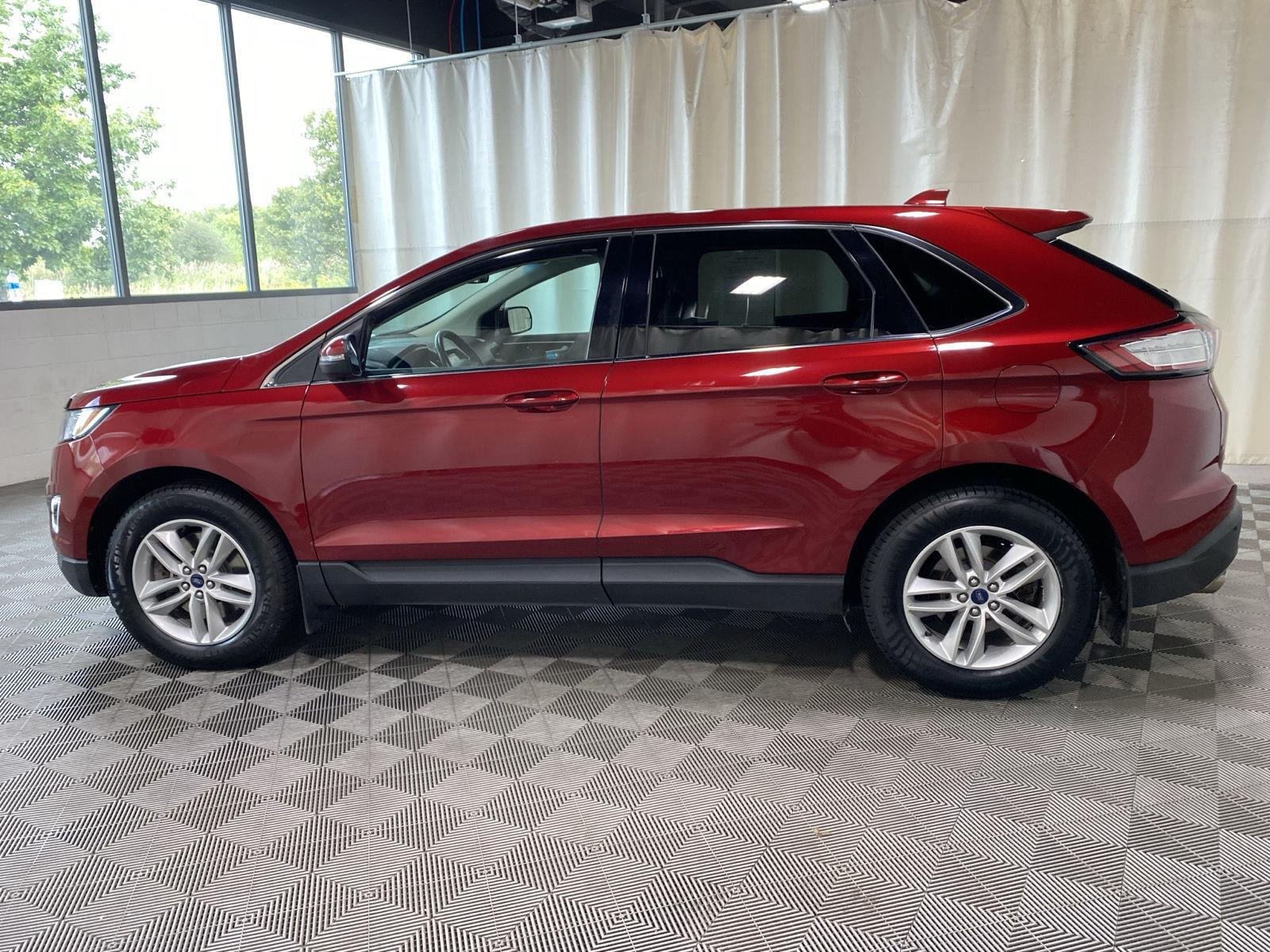 Used 2018 Ruby Red Metallic Tinted Clearcoat Ford SEL image 4