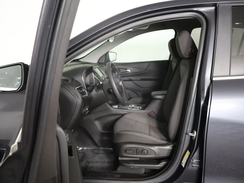 Used 2022 Gray Chevrolet LT image 25