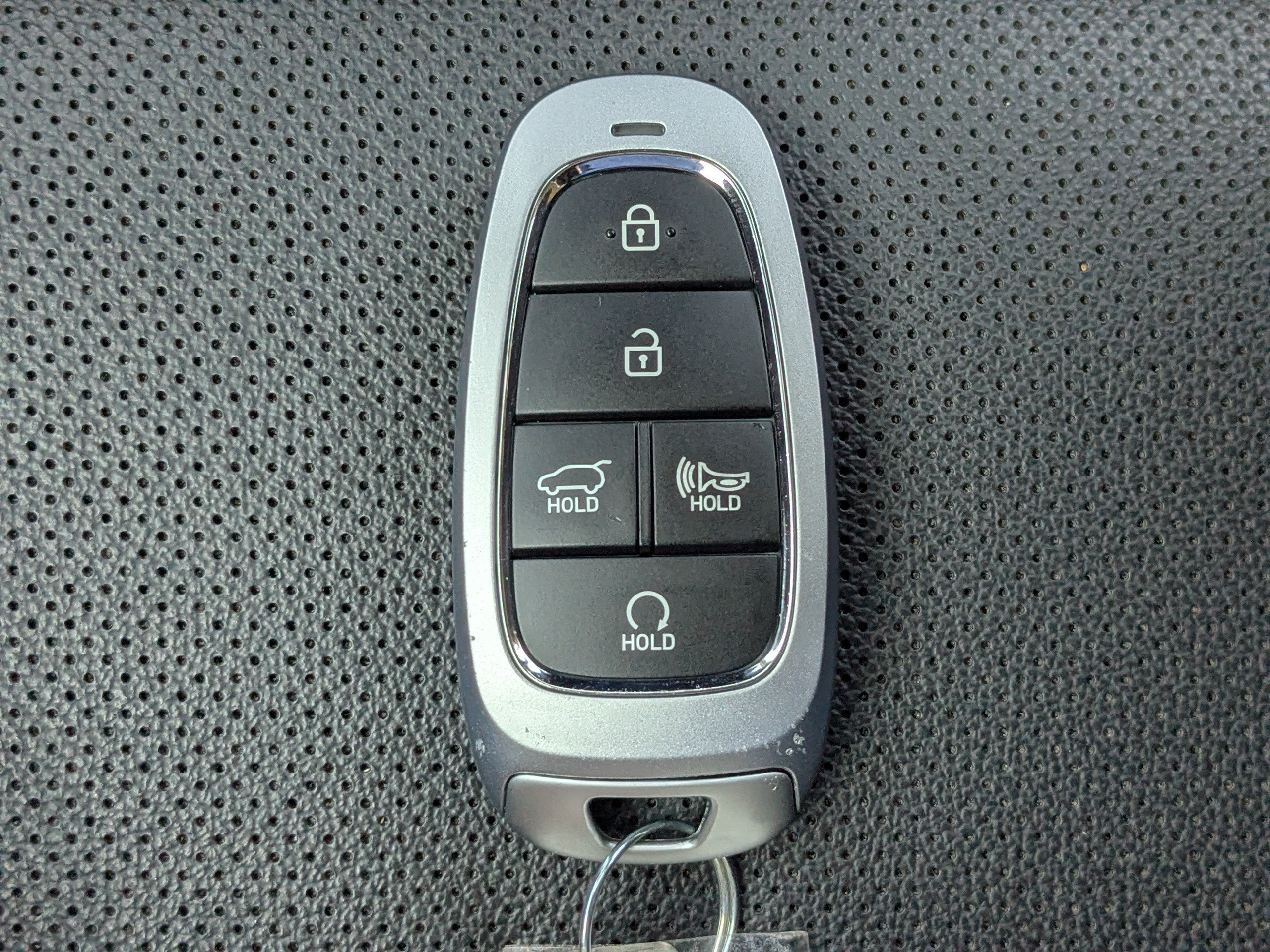 Used 2023 Shimmering Silver Hyundai SEL image 30
