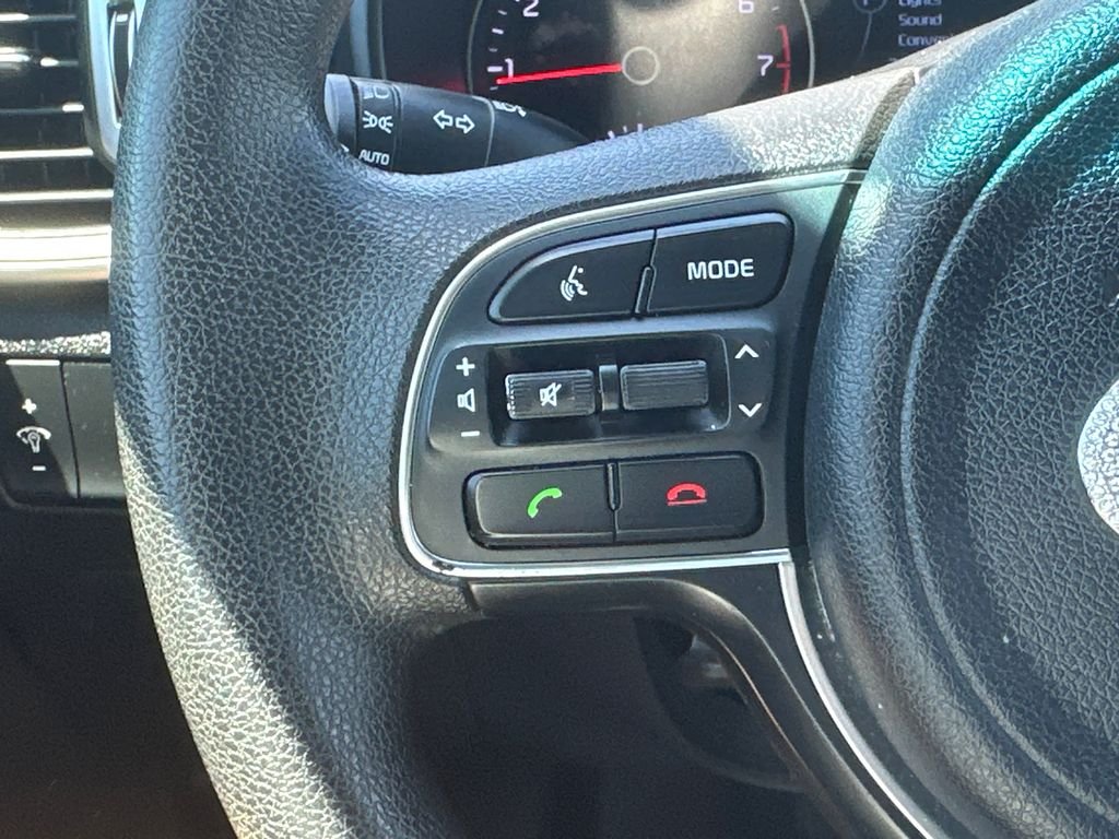 Used 2019 Red Kia LX image 24