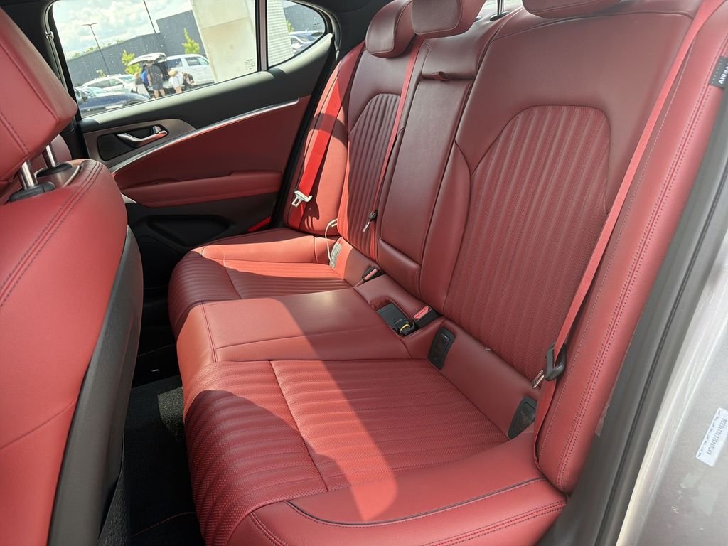 New 2026 Silver Genesis 3.3T SPORT PRESTIGE image 23