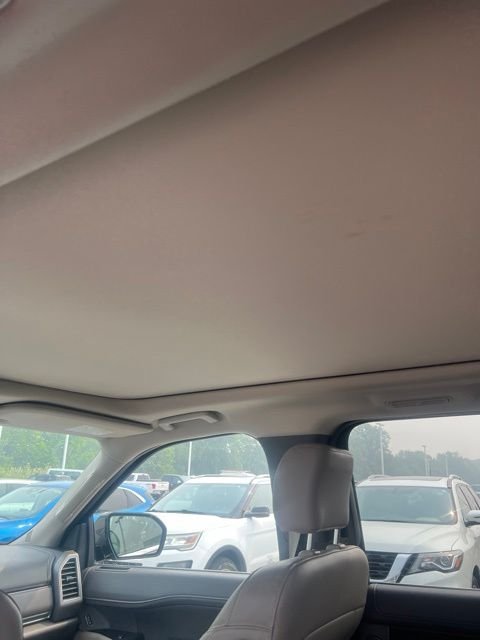 Used 2019 Magnetic Metallic Ford XLT image 13