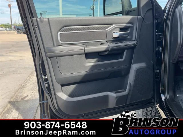 New 2026 Diamond Black Crystal Pearl-Coat Exterior Paint RAM LONE STAR image 10