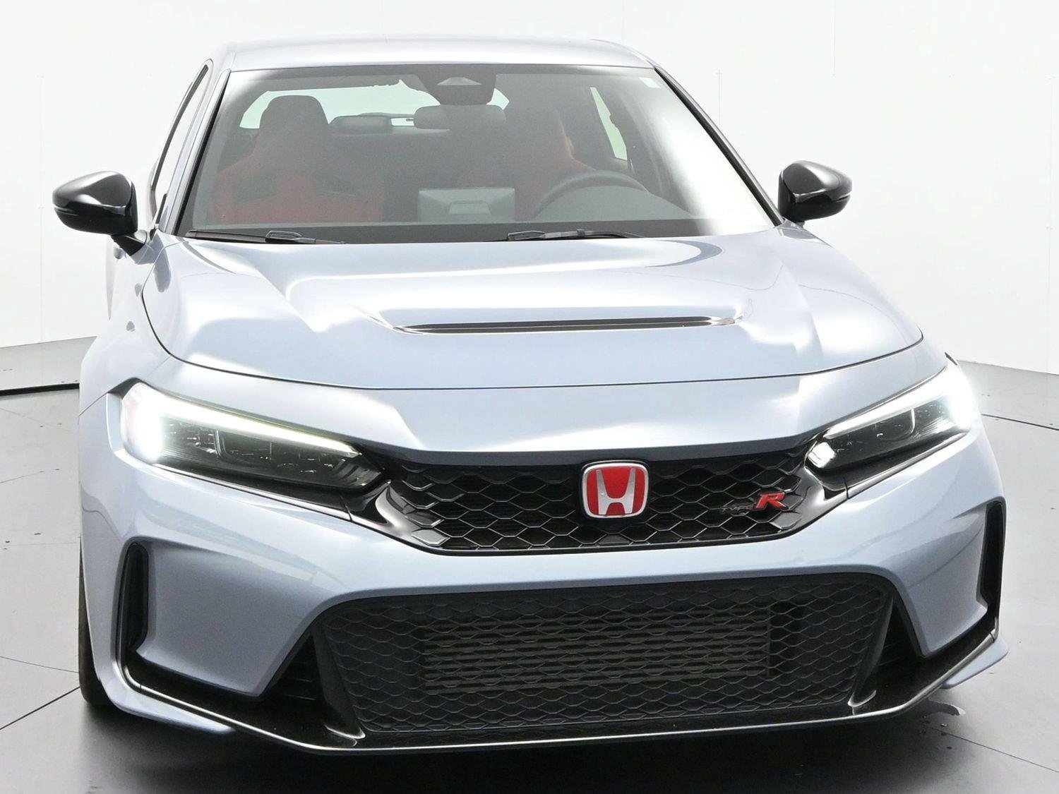 Used 2024 Sonic Gray Pearl Honda Type R image 2