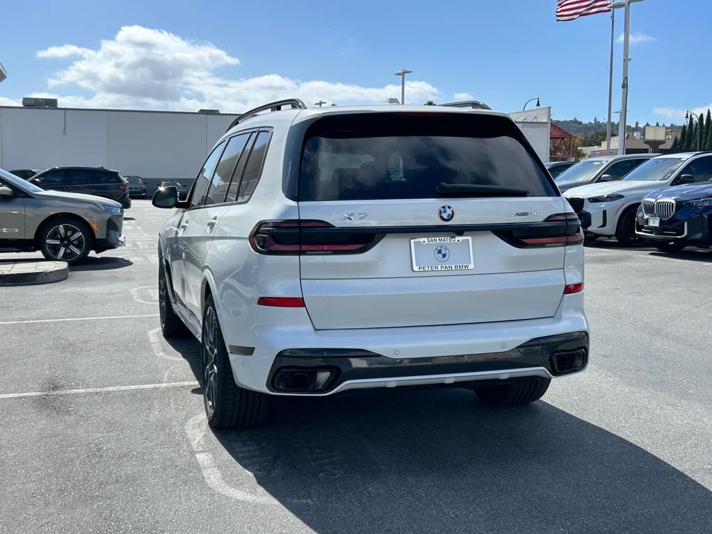 New 2027 Mineral White Metallic BMW xDrive40i image 3