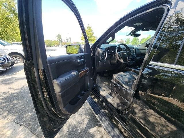 Used 2021 Black Chevrolet High Country image 25