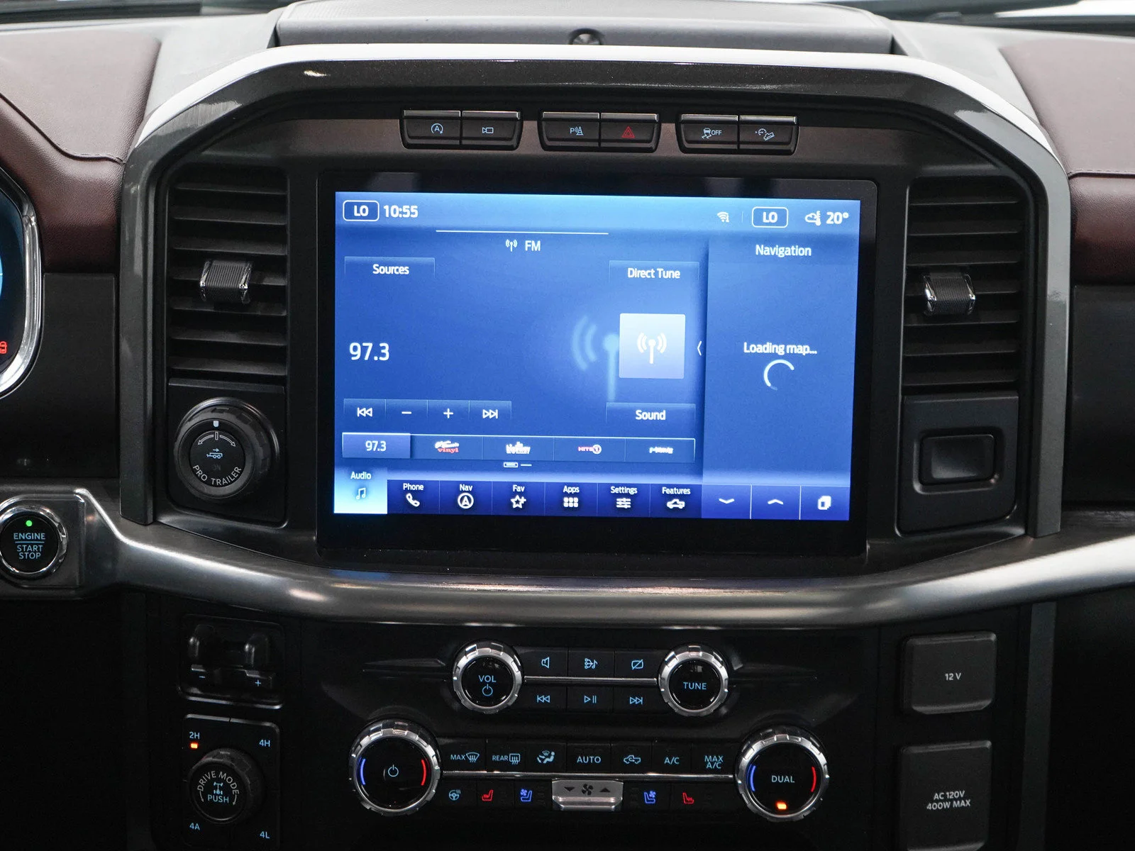 Used 2023  Ford Lariat image 15
