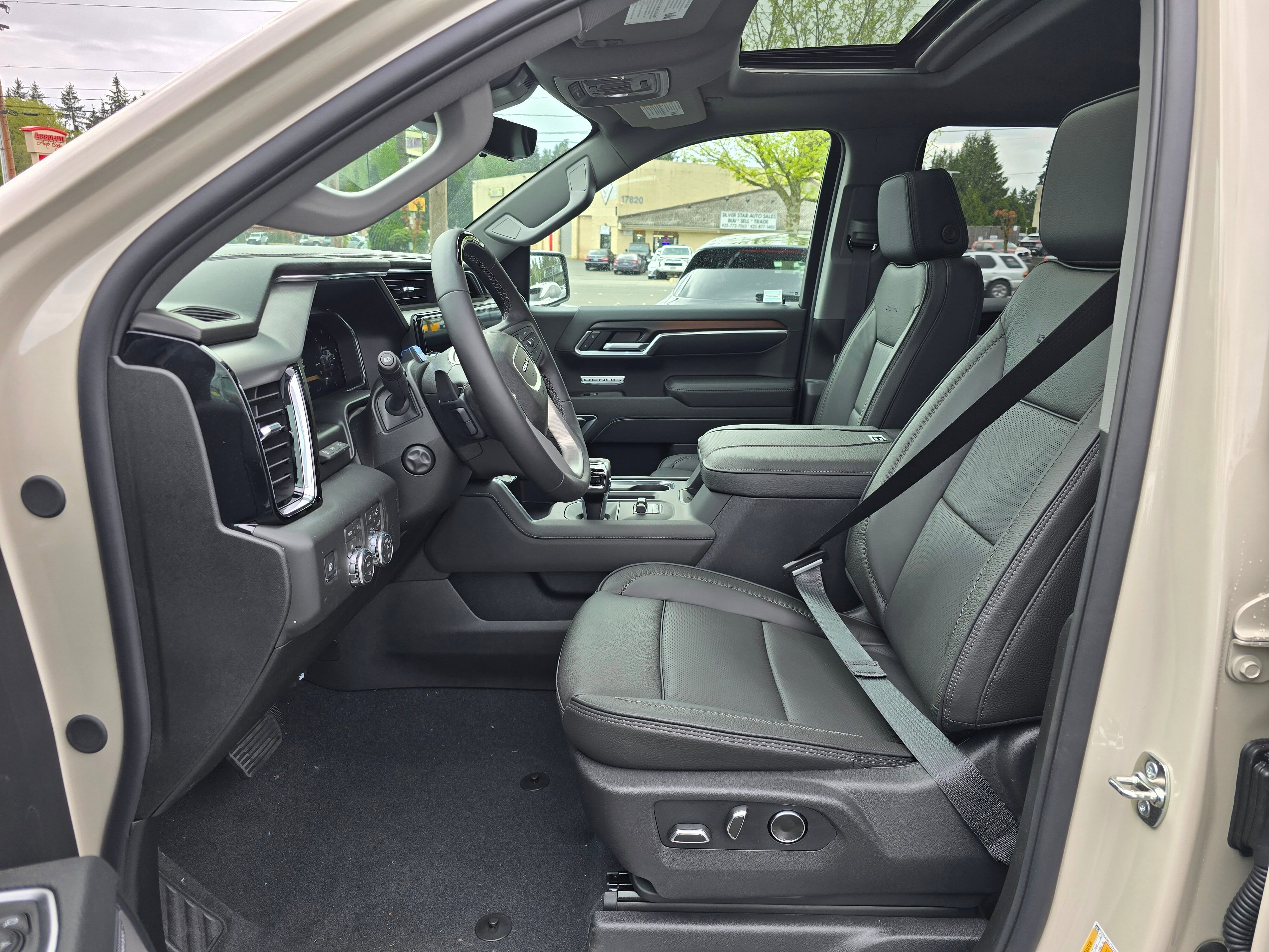 2026 GMC Sierra 1500 Denali - Photo 17