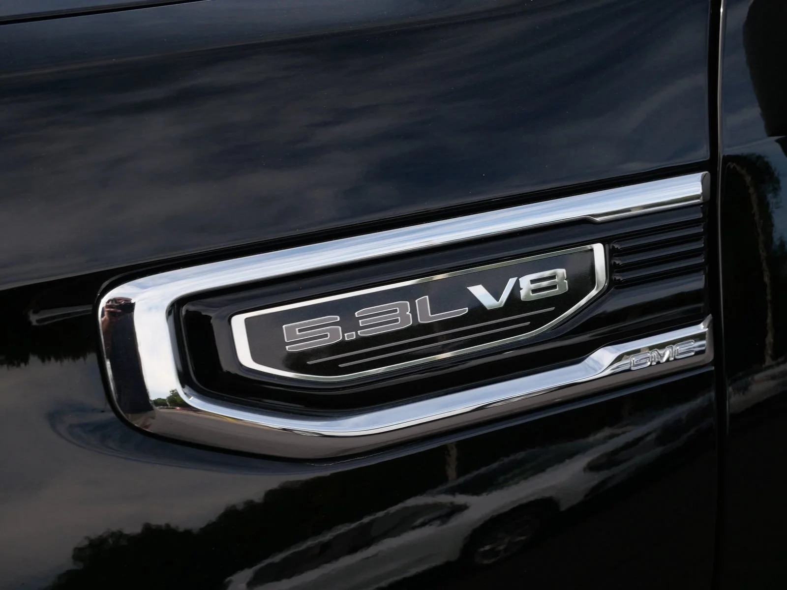 Certified Used 2026 Onyx Black GMC SLT image 9