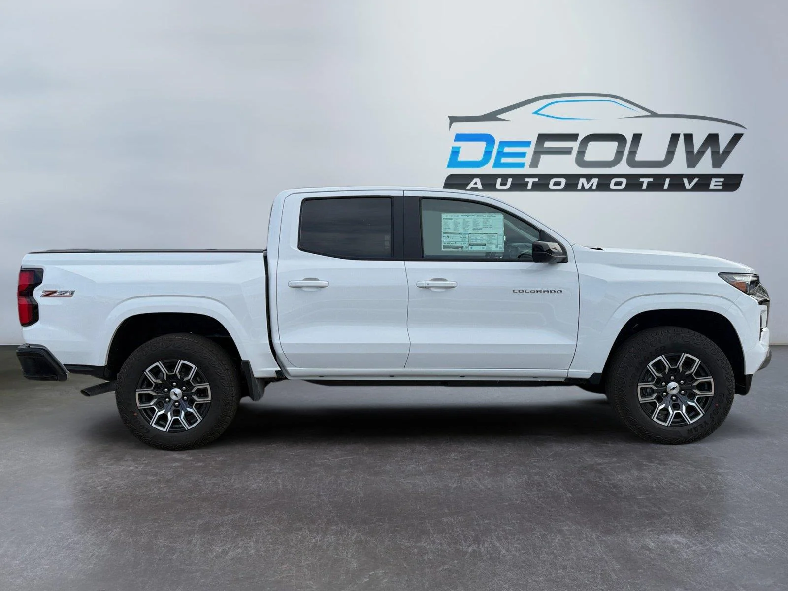 Used 2026 Summit White Chevrolet Z71 image 2