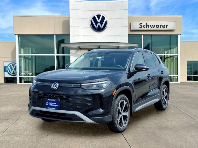 New 2026 Deep Black Pearl Volkswagen SE 4Motion image 2