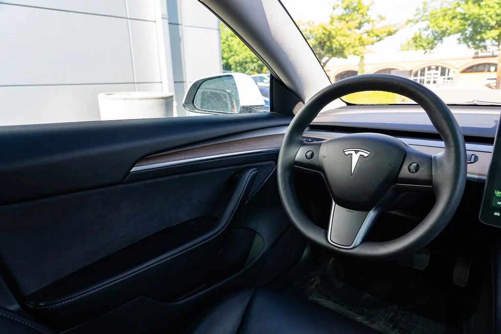 Used 2022 White Tesla Long Range image 11