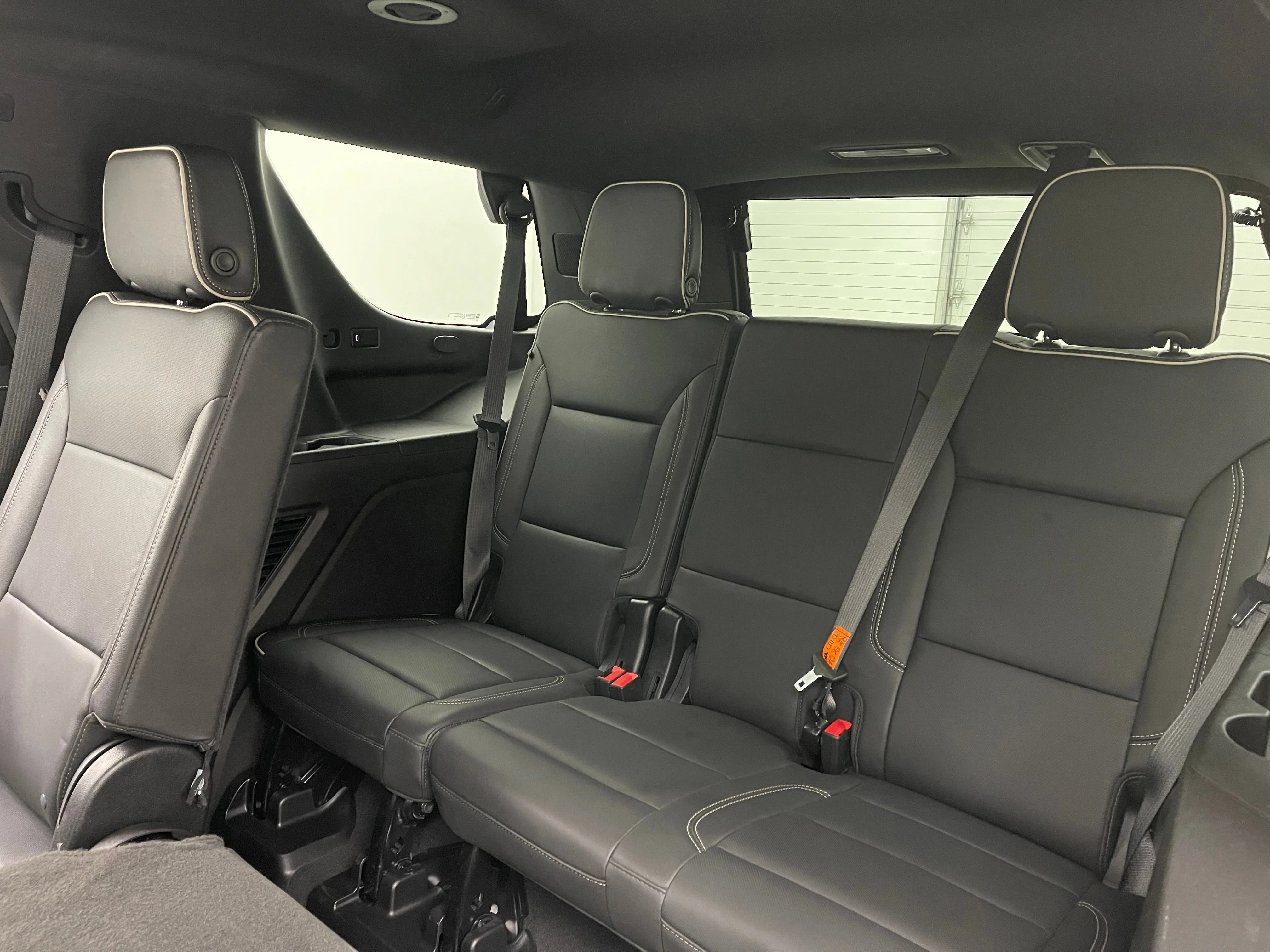 Used 2024 White Frost Tricoat GMC SLT image 41