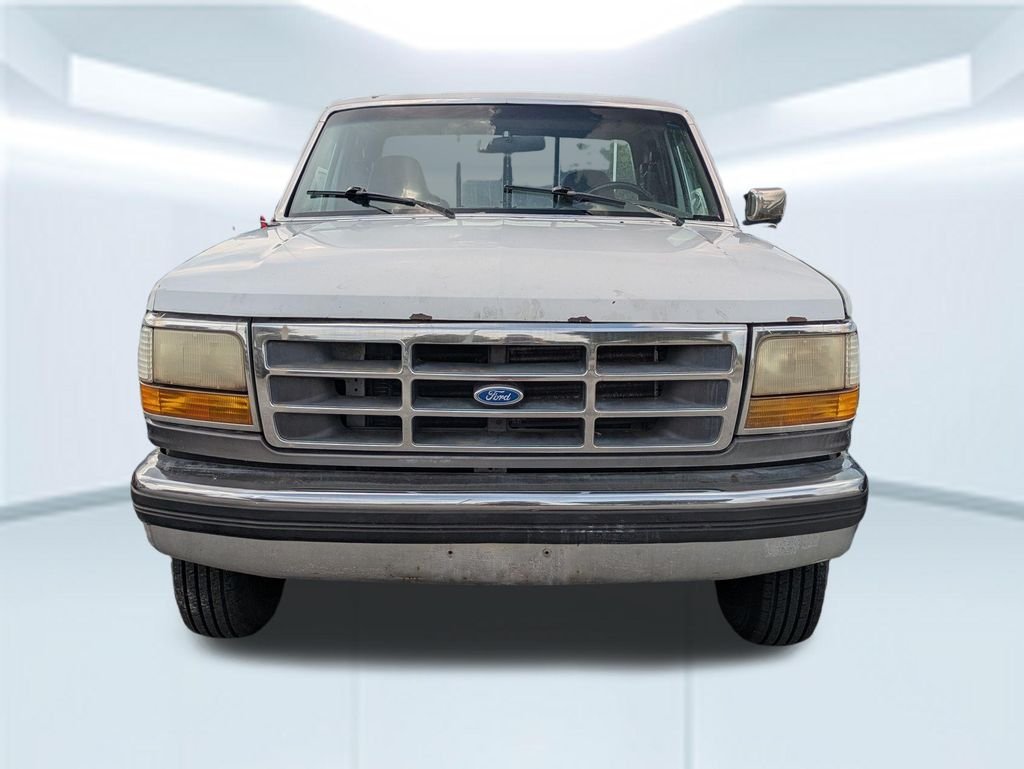 Used 1993  Ford XL HD image 3