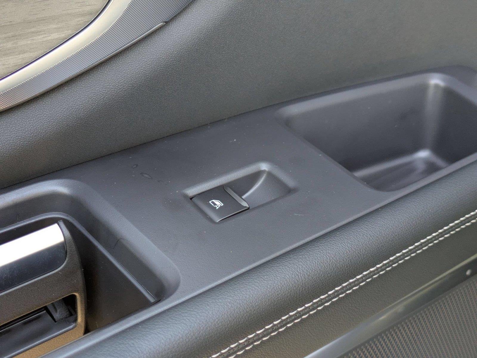 New 2027 Glacier Gray Metallic Tri-Coat Ford MAX Platinum image 27