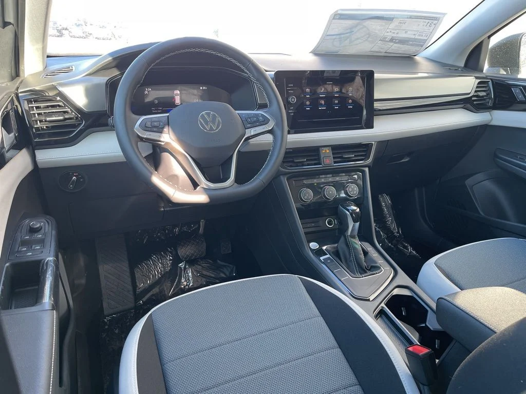 New 2026 Pure White Volkswagen 1.5T S image 17