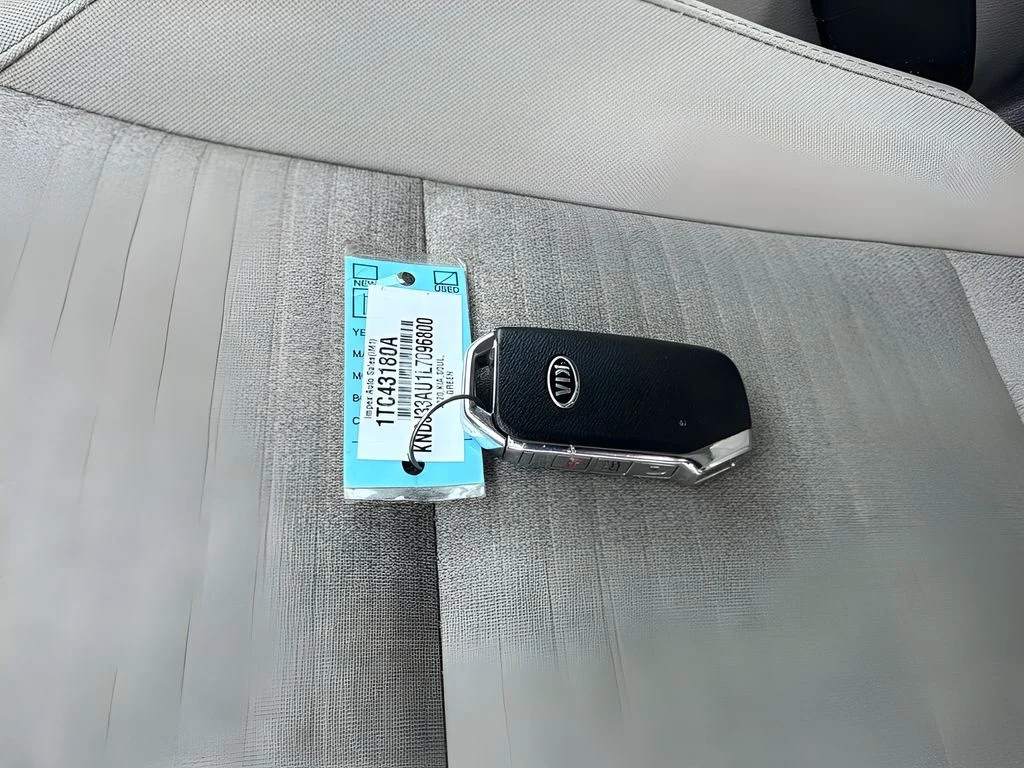 Used 2020 Green Kia EX image 30