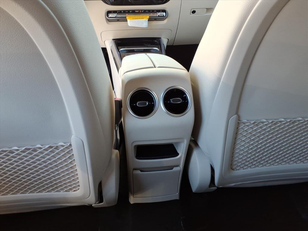 Used 2026 Polar White Mercedes-Benz GLA 250 image 22