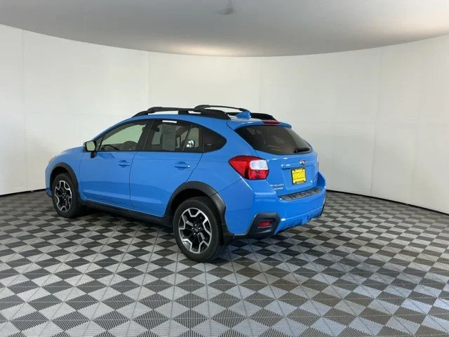 Used 2016 Blue Subaru 2.0i Limited image 7