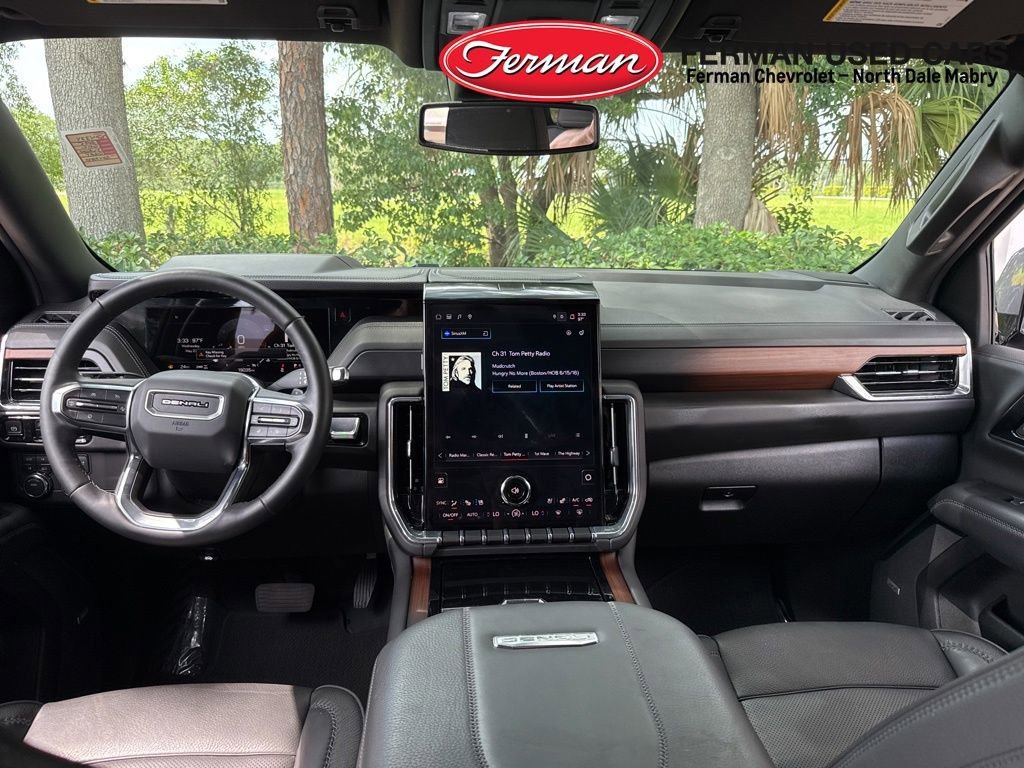 Used 2025 Sterling Metallic GMC Denali image 5