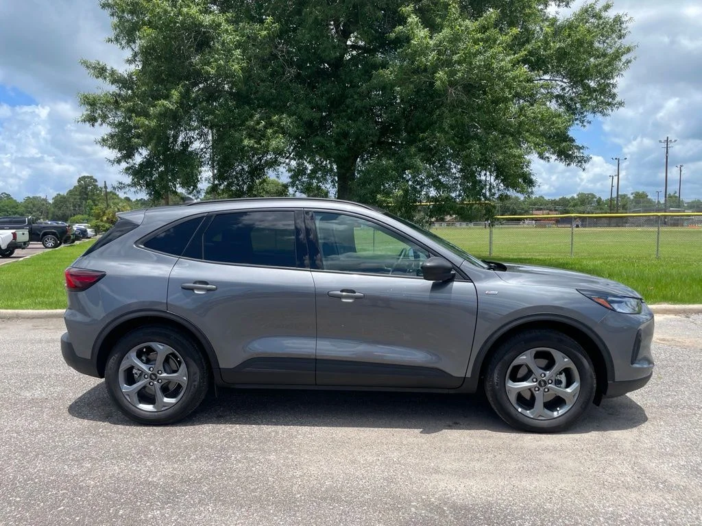 2026 Ford Escape ST-Line - Photo 8