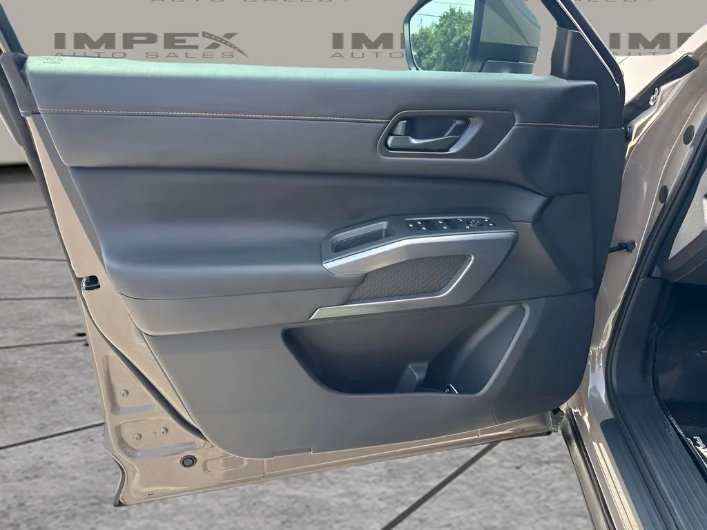 Used 2025 Beige Nissan Rock Creek image 20