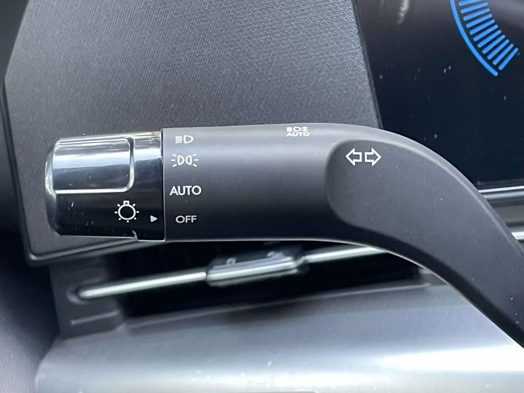 New 2026 Gray Hyundai SE image 21