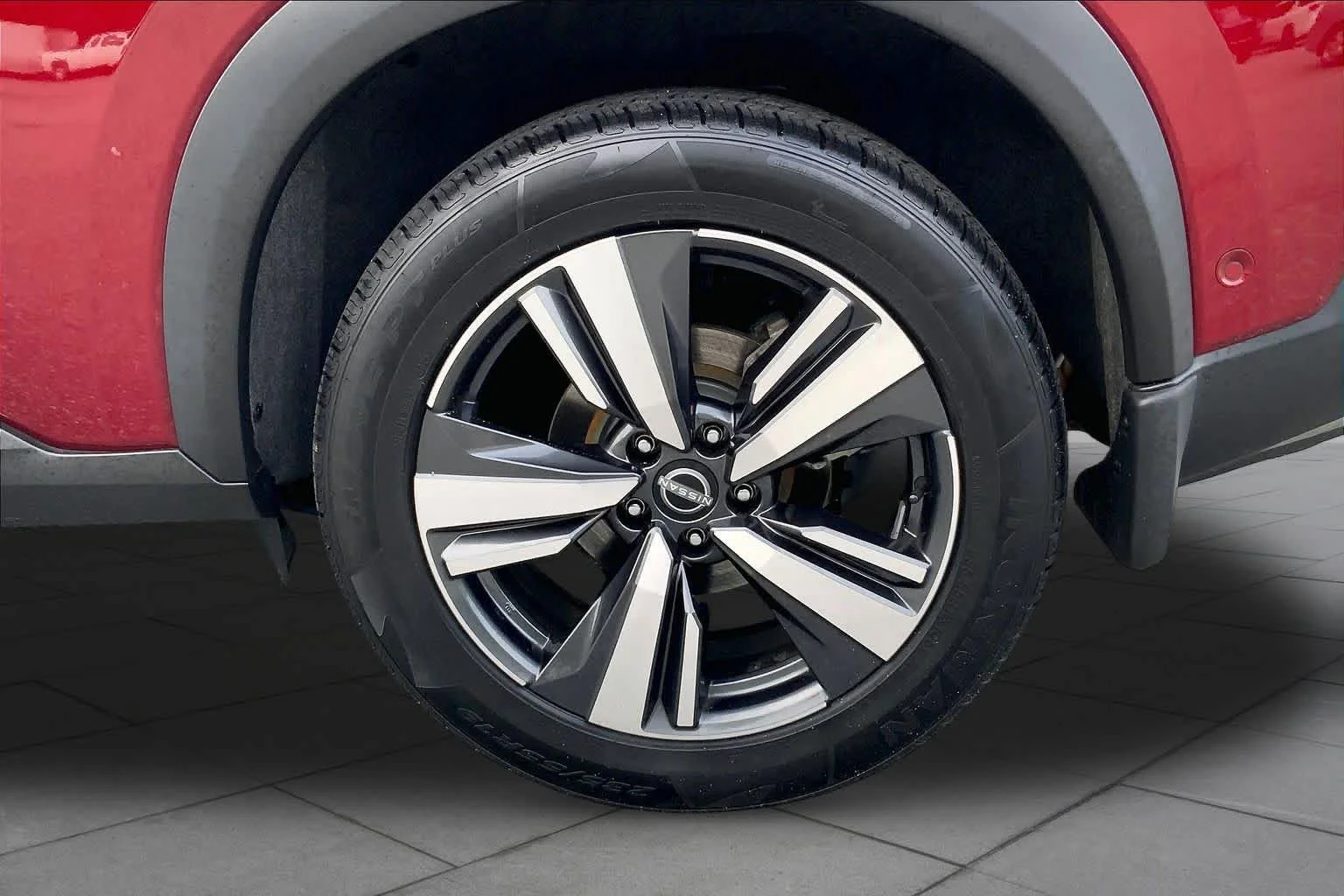Used 2023 Scarlet Ember Tintcoat Nissan Platinum image 10