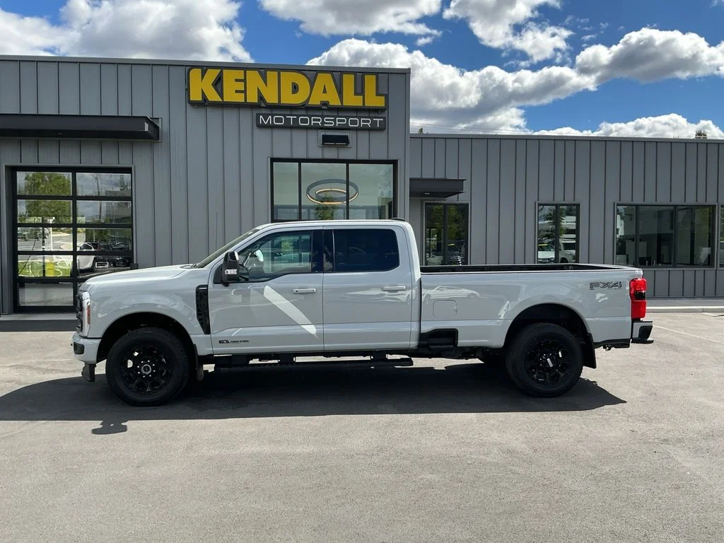 Used 2025 White Ford Lariat image 2