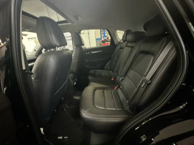 Used 2019 Black Mazda Grand Touring image 28