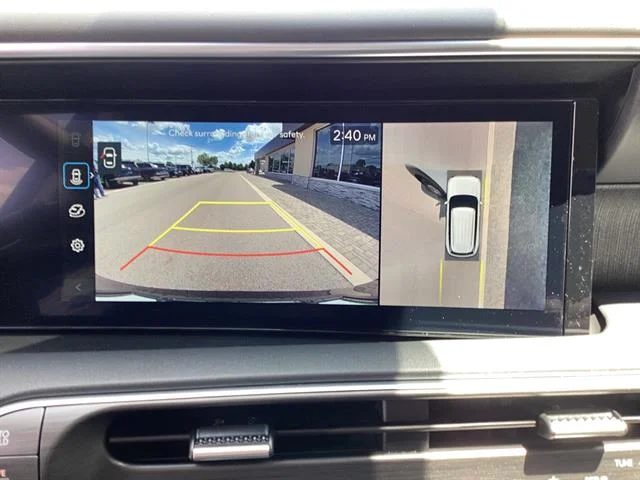 New 2026 Creamy White Pearl Hyundai SEL Premium image 3