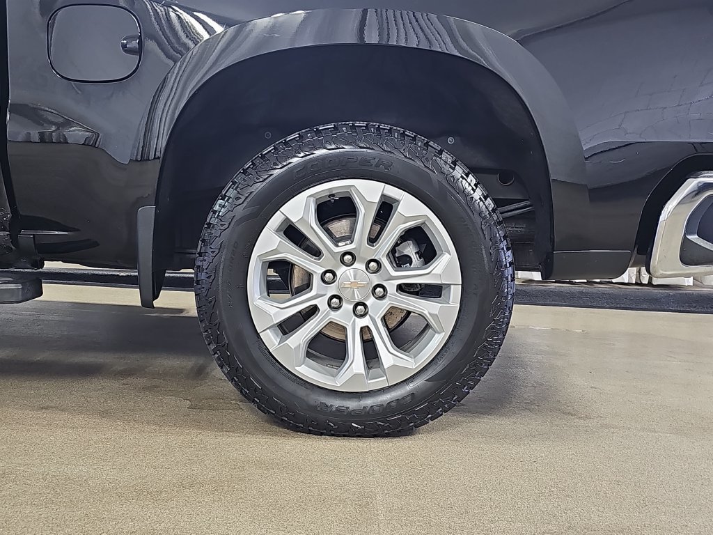 Certified Used 2022 BLACK Chevrolet LTZ image 38