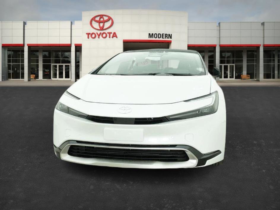 New 2026 Wind Chill Pearl Toyota XSE Premium image 2