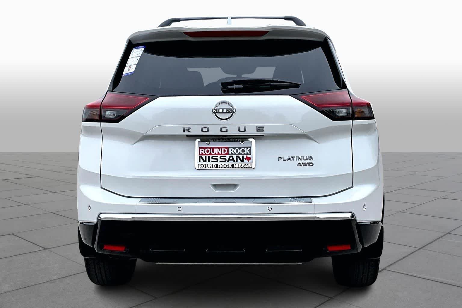 New 2026 Everest White Pearl TriCoat Nissan Platinum image 4