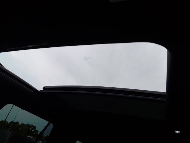 New 2026 Summit White GMC AT4 image 25
