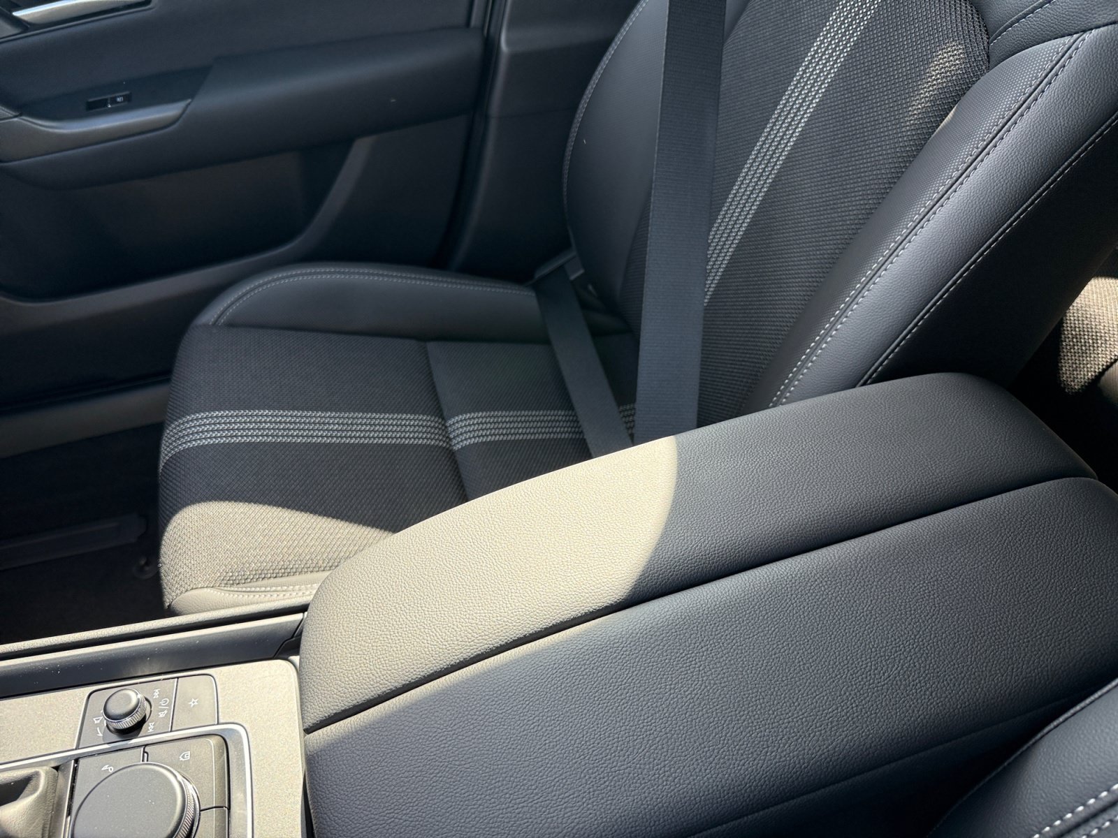 New 2026 Wind Chill Pearl Mazda 2.5 S Select image 14