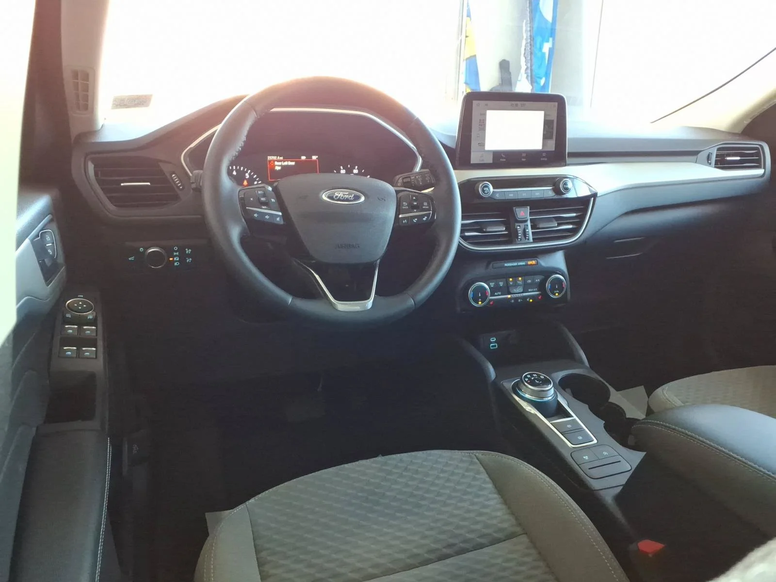 2022 Ford Escape SE - Photo 14