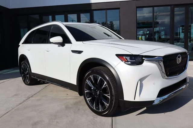 2026 Mazda CX-90 Plug-In Hybrid Premium Plus AWD