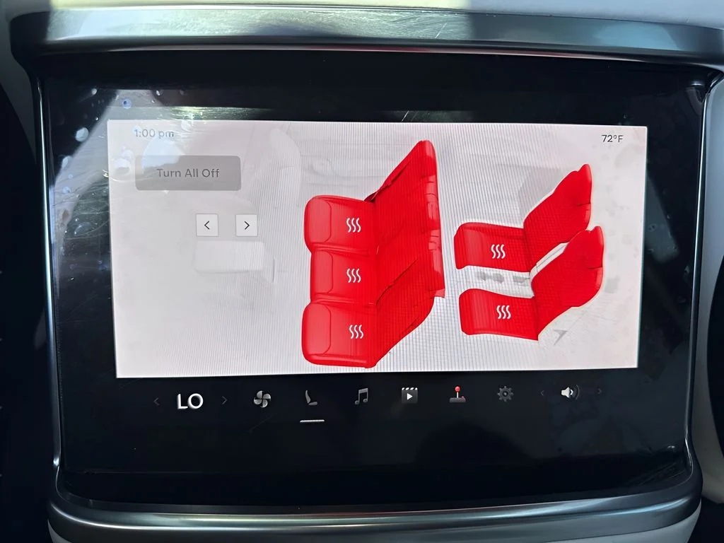 Used 2022  Tesla Base image 14