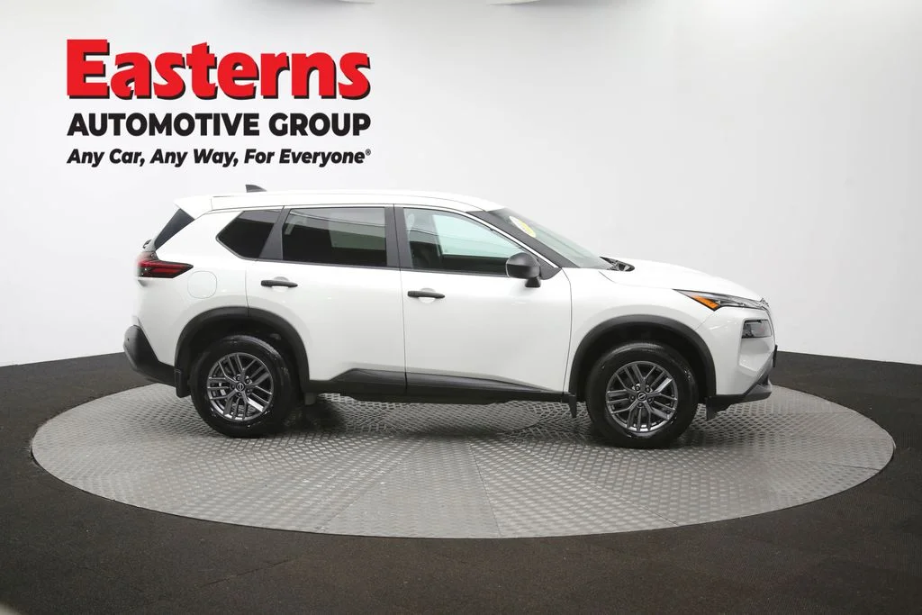 Used 2023 White Nissan S image 47