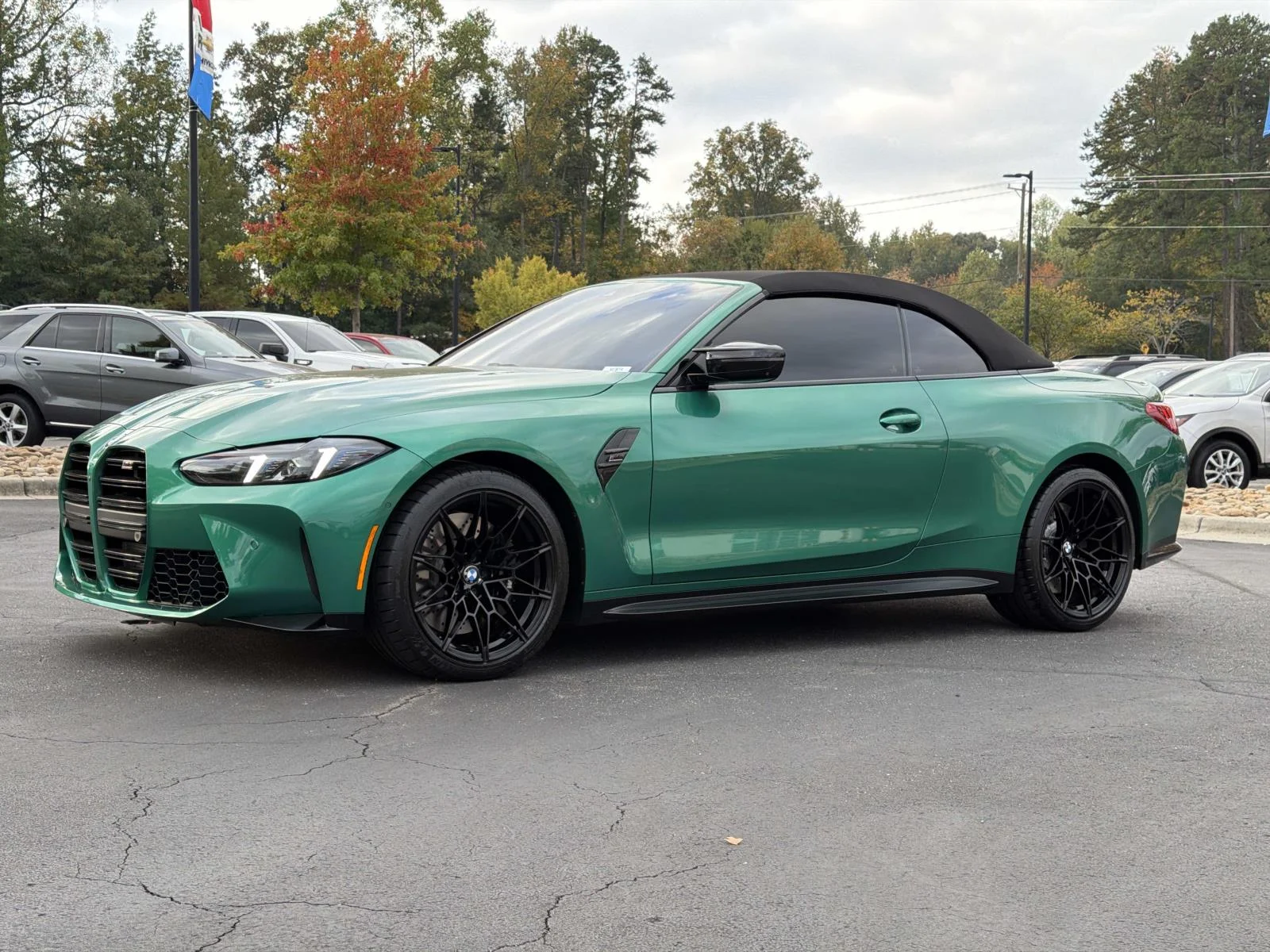 Used 2027 Green BMW Competition xDrive image 3