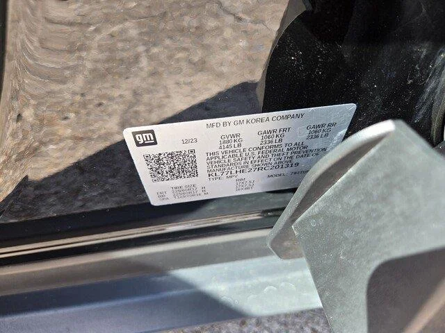 Used 2024 Mosaic Black Metallic Chevrolet LT image 31