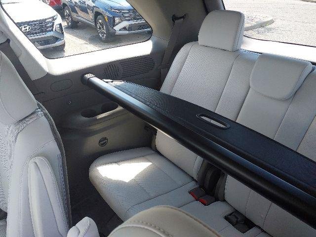 New 2026 White Pearl Hyundai SEL Premium image 11