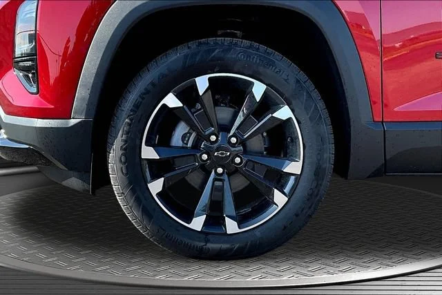 2027 Chevrolet Equinox RS - Photo 13