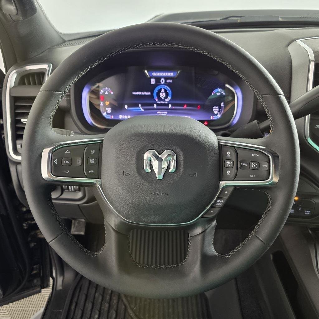 New 2025 Diamond Black Crystal Pearlcoat Ram Laramie image 28