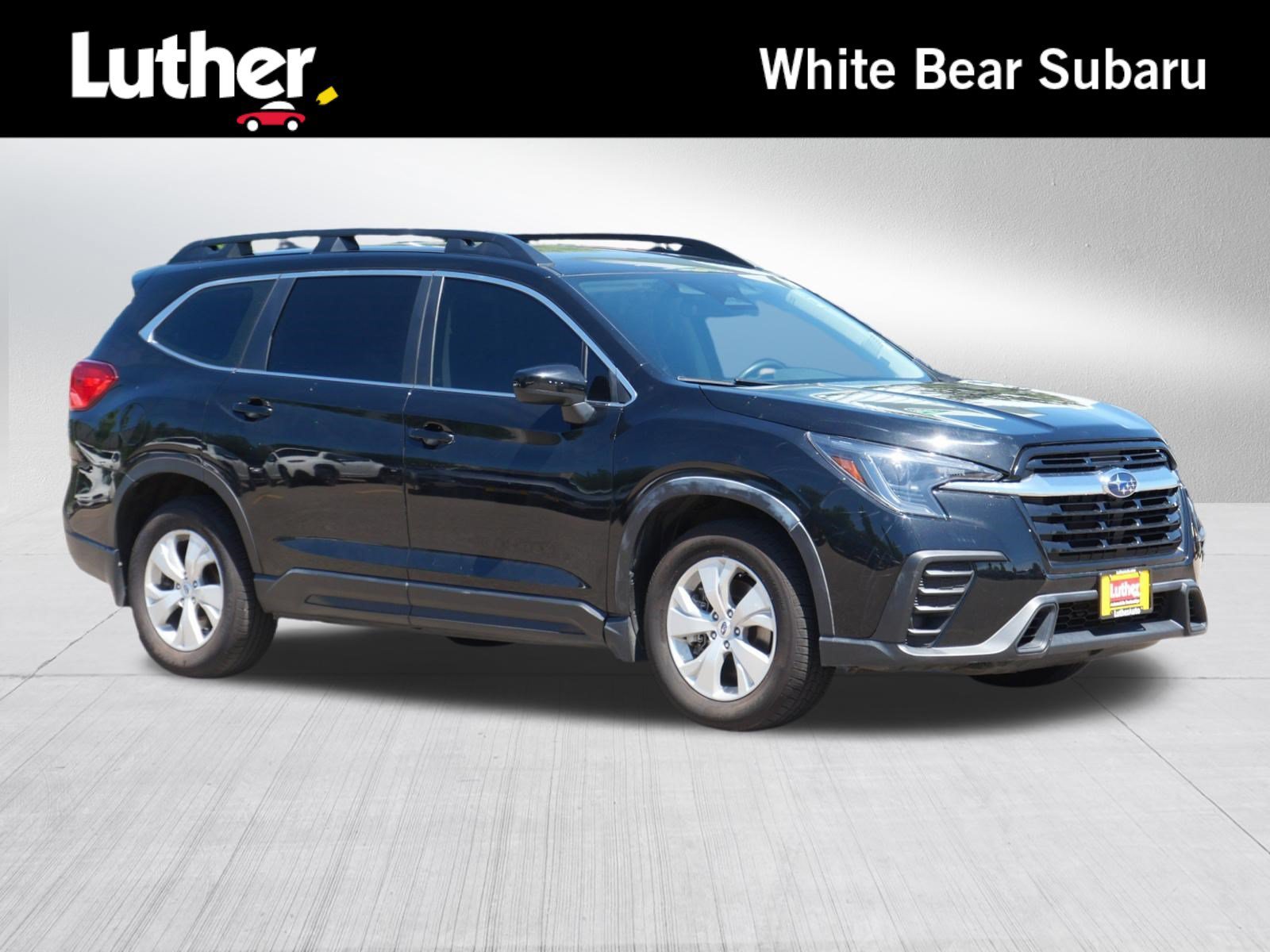 Used 2023 Crystal Black Silica Subaru 8P image 1