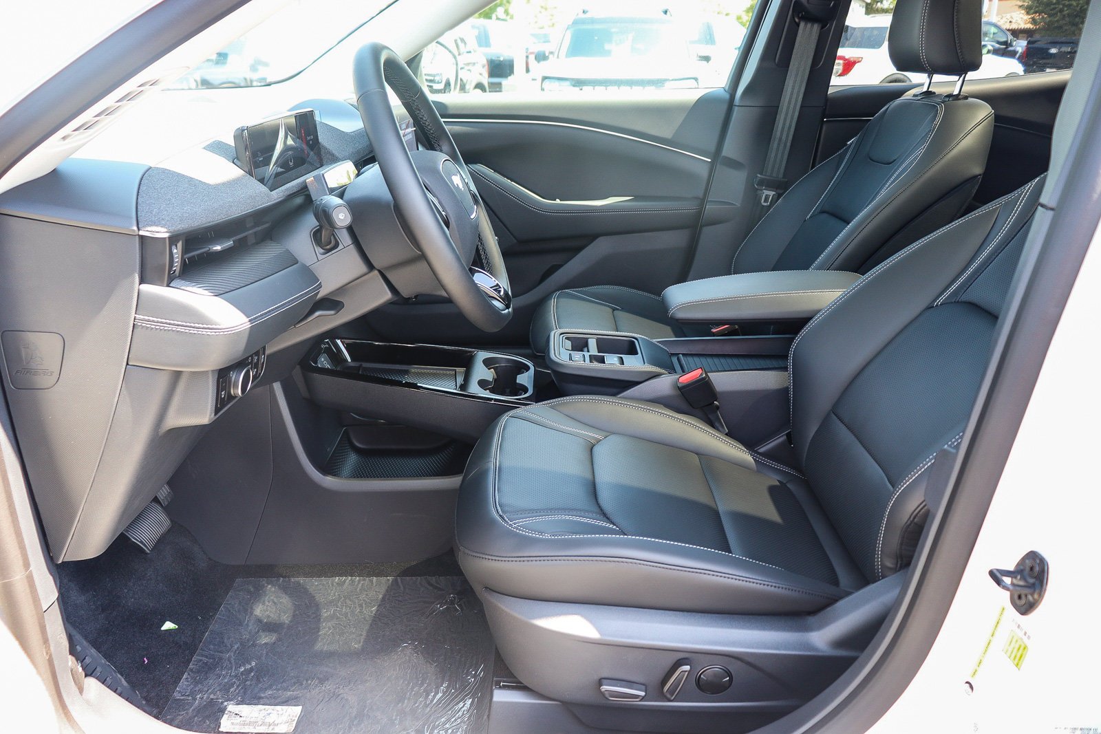 New 2026 Star White Metallic Tri-coat Ford Premium image 19