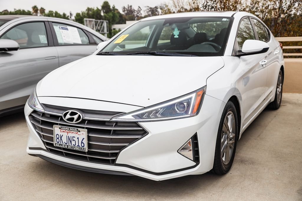 Used 2019 White Hyundai Value Edition image 3