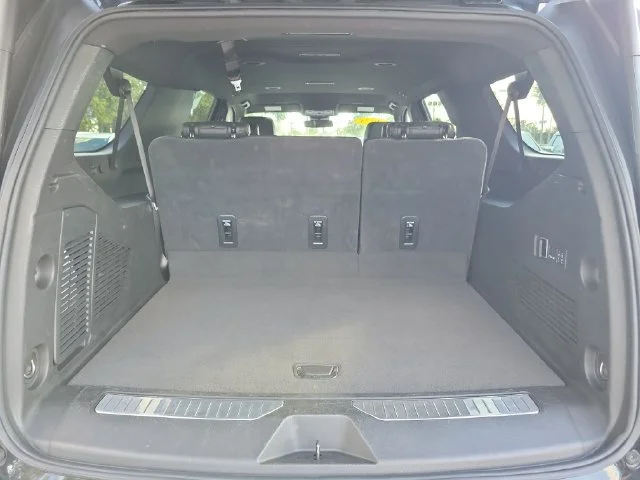 2025 GMC Yukon XL Denali - Photo 15