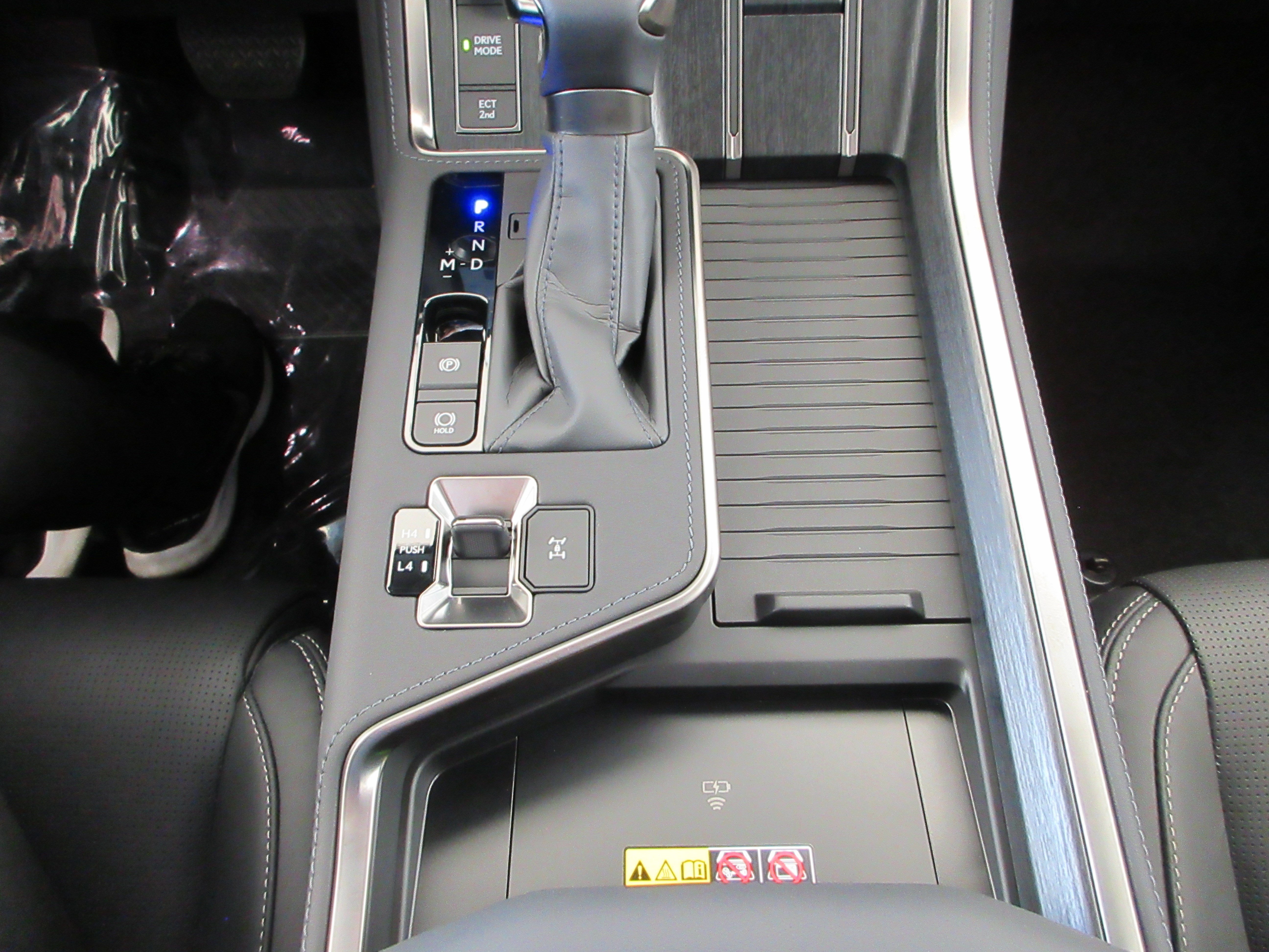 2026 Lexus GX Luxury - Photo 49